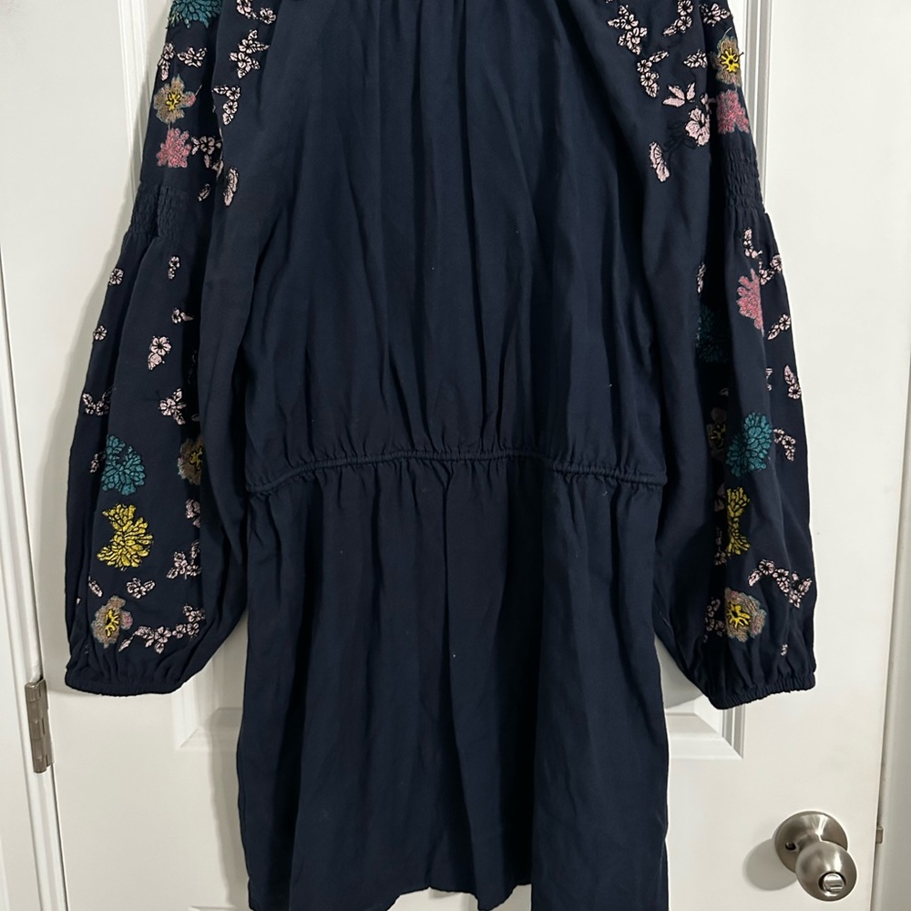 Zara Embroidered Dress.  Navy with real embroidery.  Excellent Condition - Picture 2 of 7
